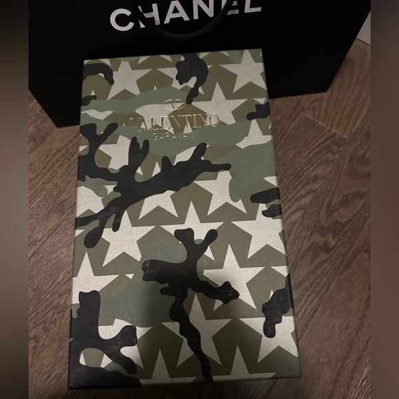 Valentino women sneakers - Picture 6 of 6